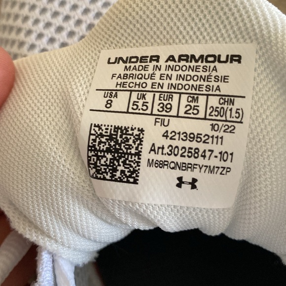 White sneakers - Picture 5 of 6